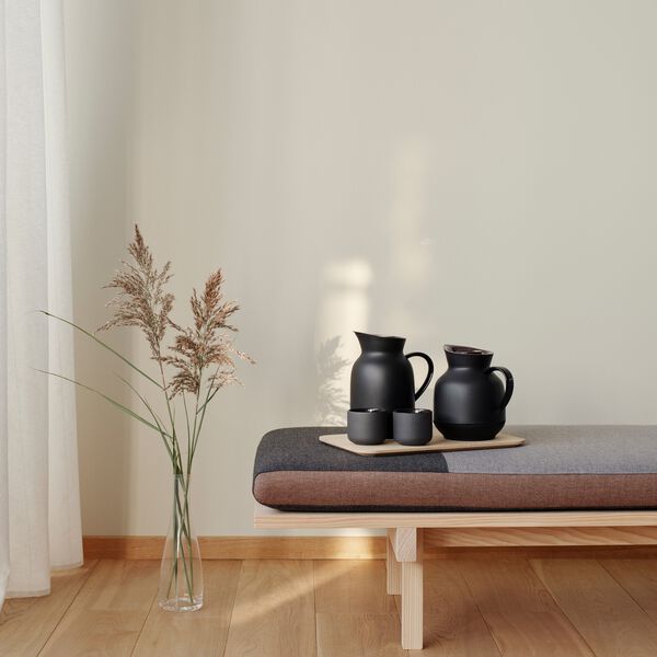 Amphora Coffe Vaccum Jug, soft black, Stelton