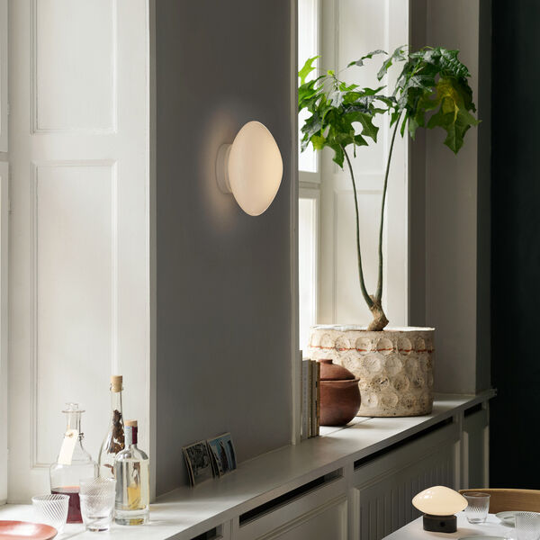 Mist AP22 Ceiling/Wall Lamp, white, &Tradition