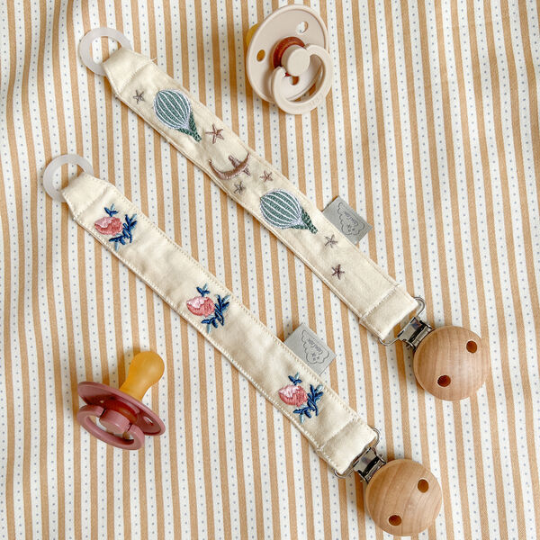 Embroidered Pacifier Holder, dreamland, Cam Cam Copenhagen