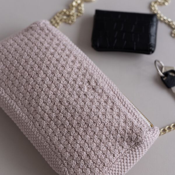 Knitted Clutch Chain Petra, husted violet, By LOHN