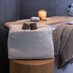 Knitted Toilet Bag Petra, beige melange, By LOHN