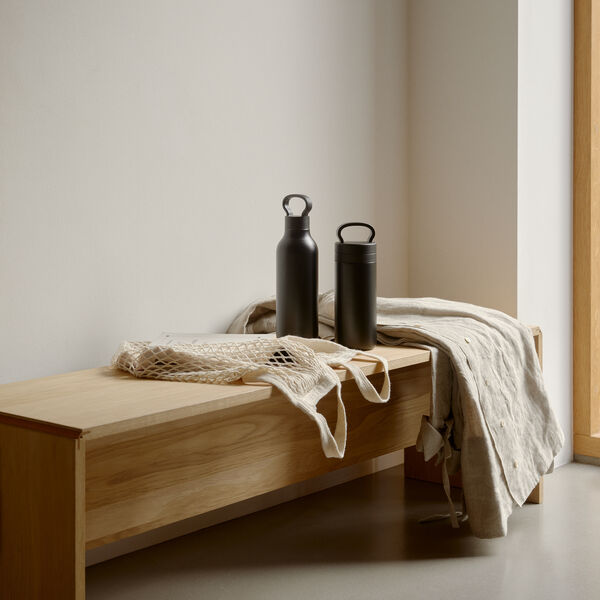 Tabi vacuum insulated bottle 0,55 L. black, Stelton