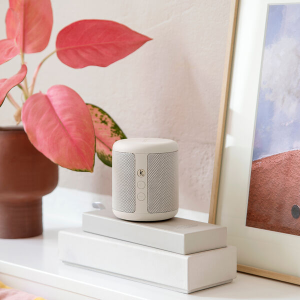 Karl Bluetooth speaker, soft white Karl Bluetooth speaker, soft white, Kreafunk