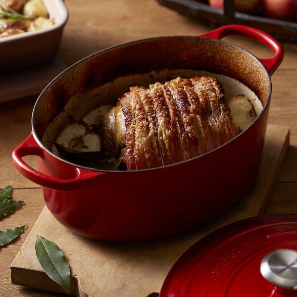 Signature cast iron oval casserole &Oslash; 31 cm, cerise, Le Creuset