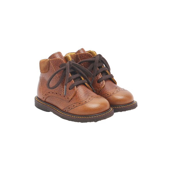 Classic Lace-Up Shoe With Brouges Details, cognac, ANGULUS