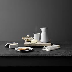 Legio Nova Butter Box, Eva Trio