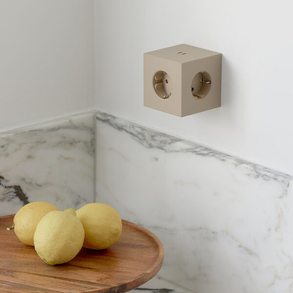 Square 2 USB-C (30W), nomad sand, Avolt