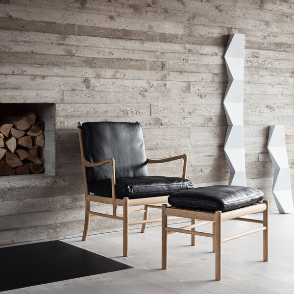 OW149 Colonial Chair, oiled oak/black, Carl Hansen & Søn
