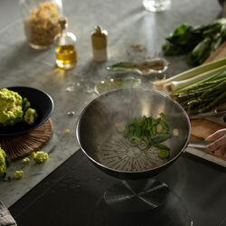 All Steel Pure Wok &Oslash; 28 cm, Fiskars