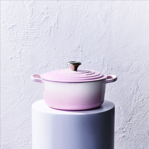 Signature round cast iron pot &Oslash; 20 cm, shell pink, Le Creuset