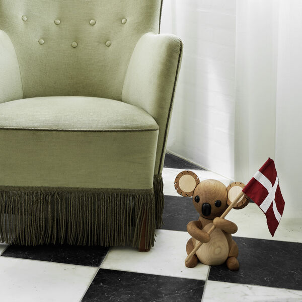 Victoria wooden figurine, Spring Copenhagen