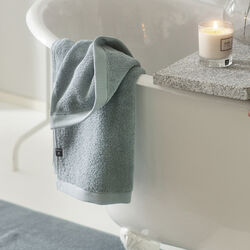 Max Bath Mat, poetry, Himla