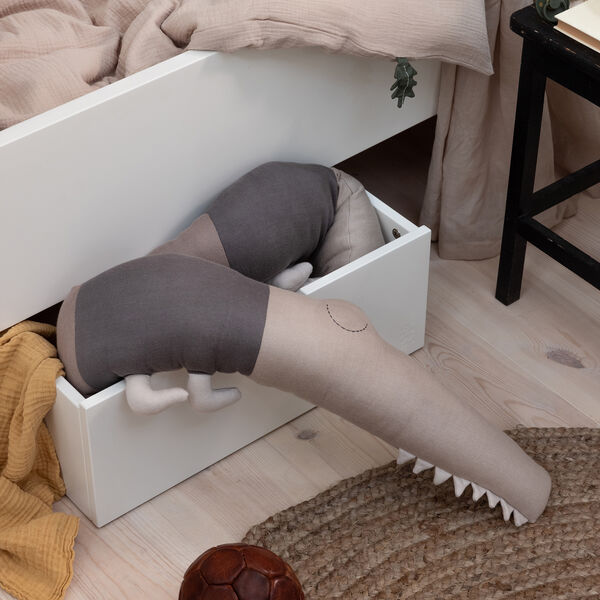 Sleepy Croc Knitted Cushion, seabreeze beige, Sebra