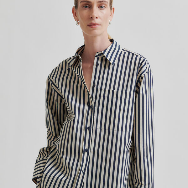 Aila Shirt, trench coat, Second Female