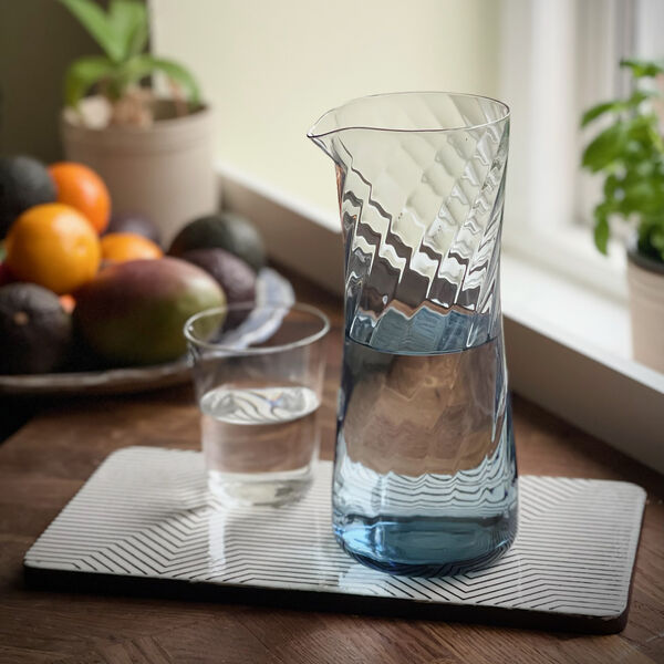 Concave carafe, atlantic blue, Stilleben