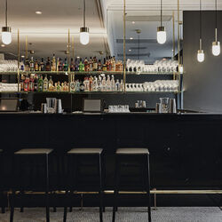 Vox Pendant, brass/opal, Rubn