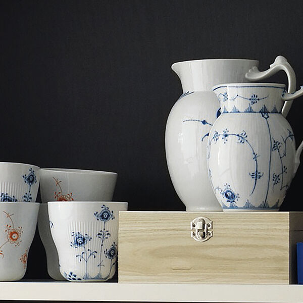 Blue Fluted Mega Jug 90 cl, Royal Copenhagen