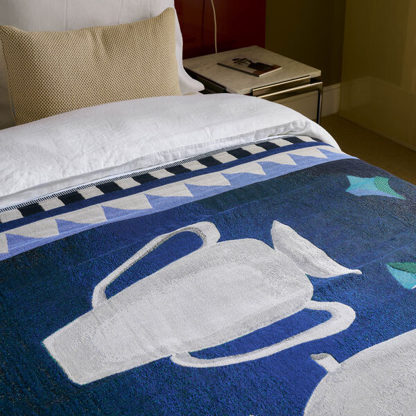 Momento JH46 Throw, midnight blue Momento JH46 Throw, midnight blue, &Tradition