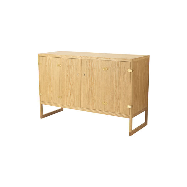 BM0057 Cabinet, oiled oak, Carl Hansen & Søn