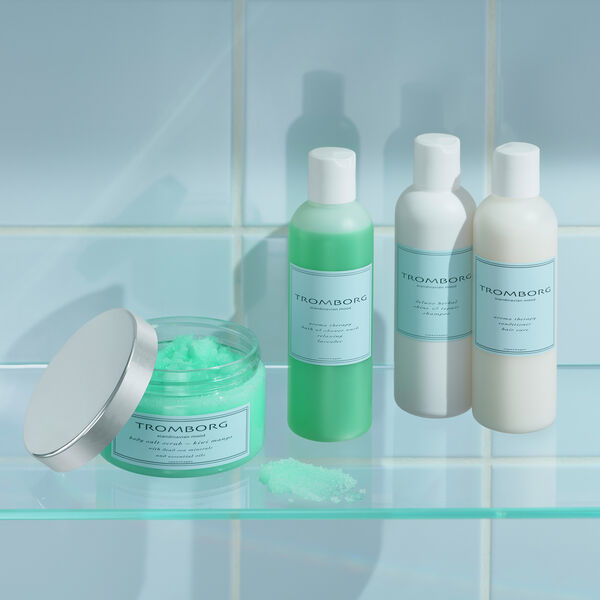 Body Salt Scrub Kiwi Mango, Tromborg