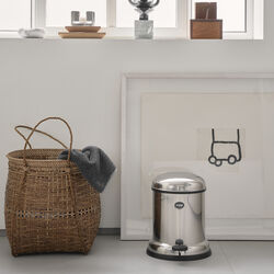 VIPP13 Pedal Bin, stainless steel VIPP13 Pedal Bin, stainless steel, Vipp