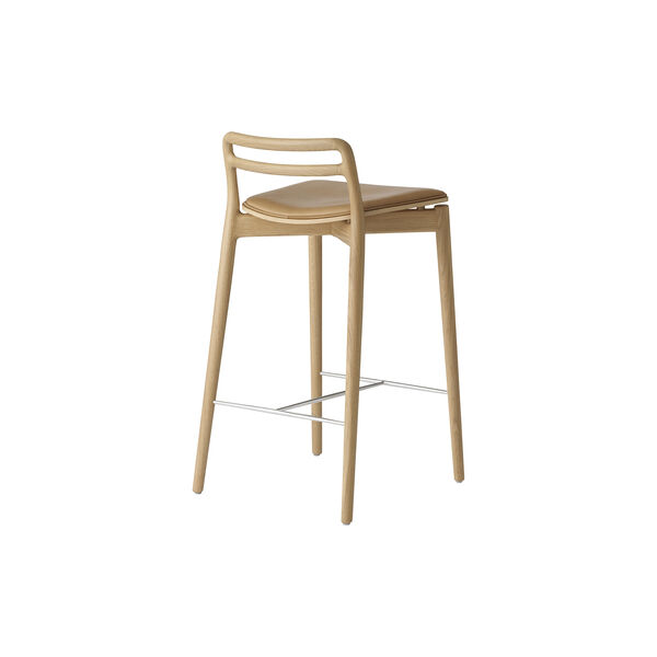 VIPP484 Cabin Counter Stool, light oak/sand VIPP484 Cabin Counter Stool, light oak/sand, Vipp