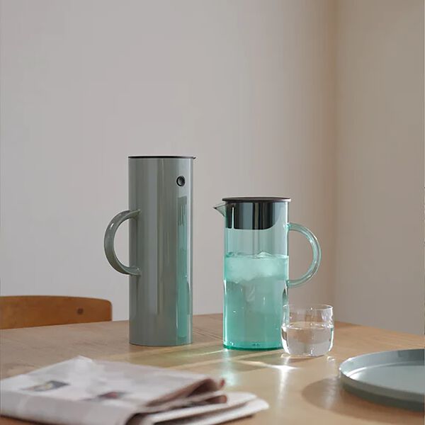 EM77 jug with lid 1,5 L., dusty green, Stelton