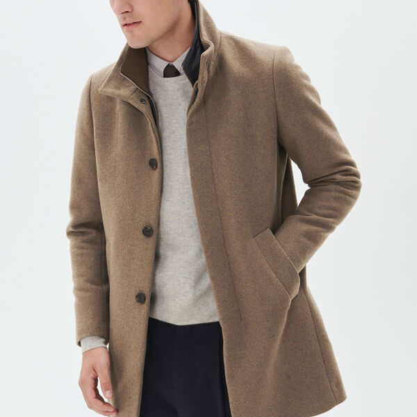 Harvey N Coat, walnut Harvey N Coat, walnut, Matinique