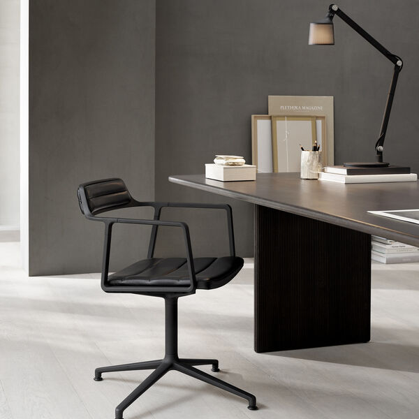 VIPP452 | Swivel Chair | Gliders | black/black, Vipp