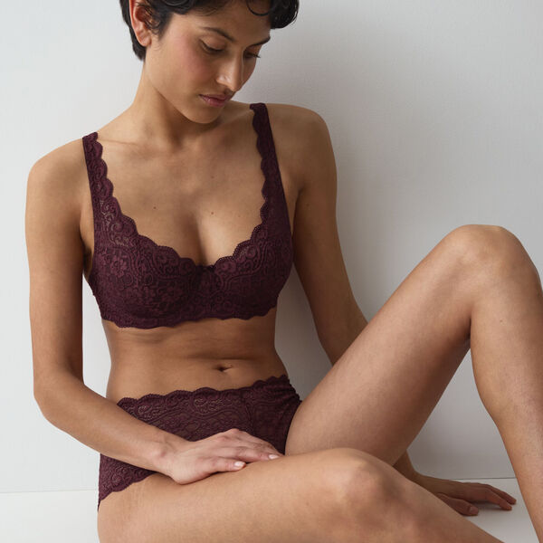 Amourette WHP, claret, Triumph