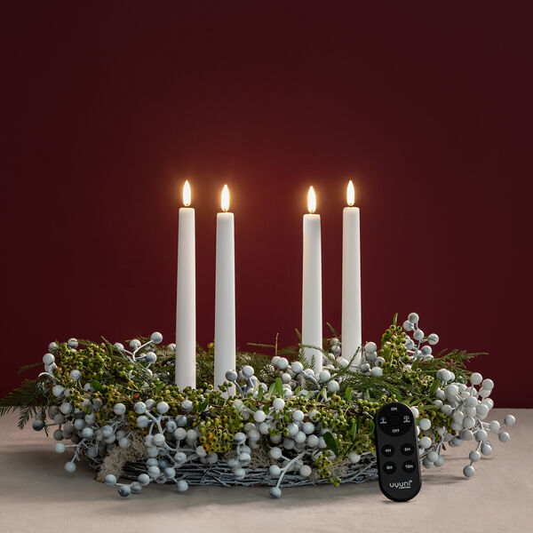 Giftbox LED taper candle 4-pack, nordic white, Uyuni Lighting