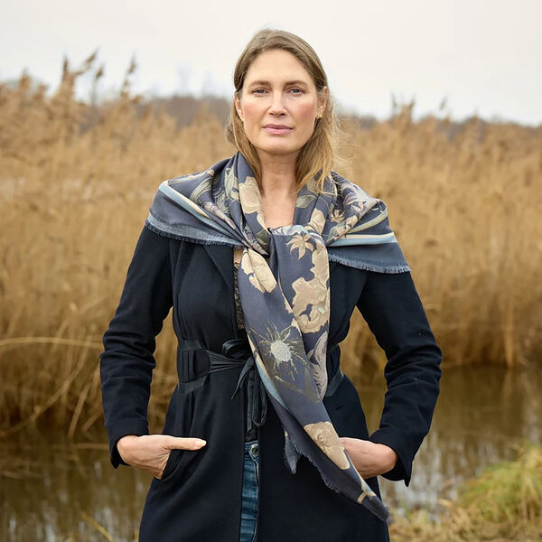 LIVING GARDEN scarf, blue, Bella Ballou