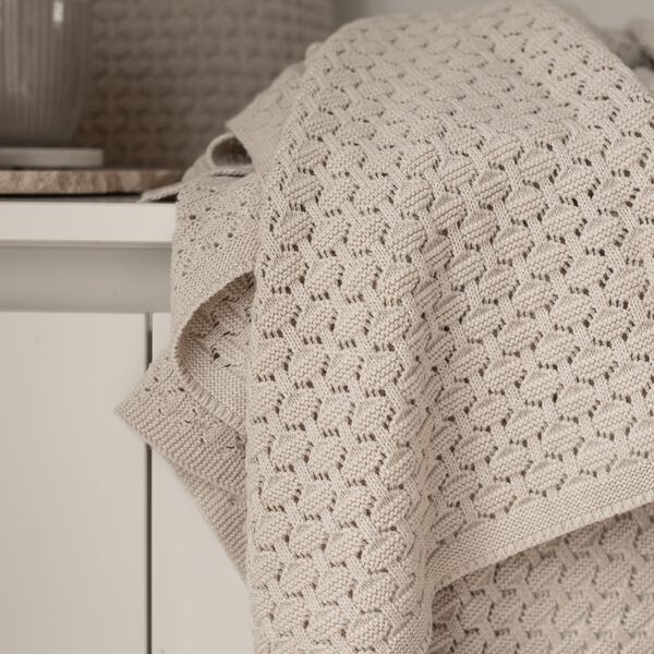 Knitted Plaid Mauntain, beige melange Knitted Plaid Mauntain, beige melange, By LOHN