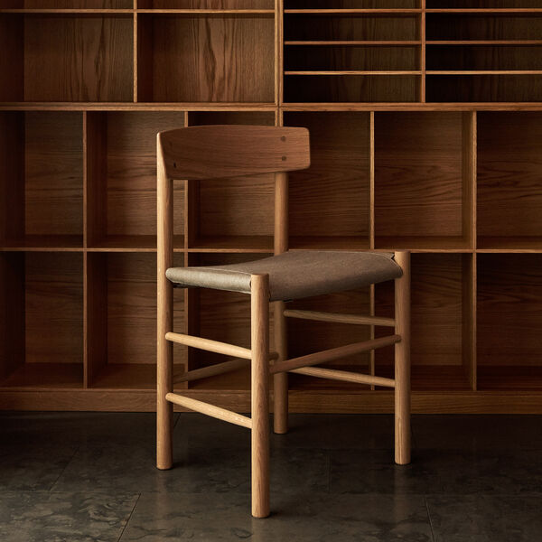 J39 Mogensen Chair with Seat Upholstery, light oiled oak/natural canvas, Fredericia Furniture