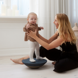 Turtle, cloudy blue, bObles