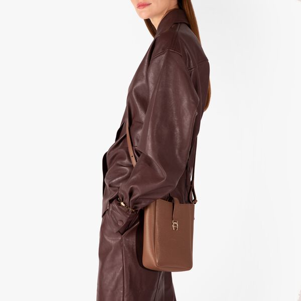 Zaira Pouch | Saddle Brown, Aigner