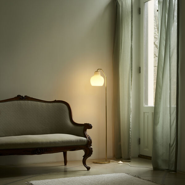 VL Ring Crown Floor Lamp VL Ring Crown Floor Lamp, Louis Poulsen