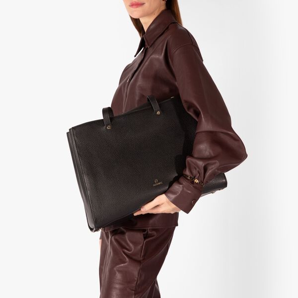 Ivy Hobo Bag | Black, Aigner