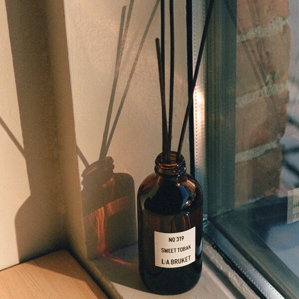 No. 319 Room Diffuser, sweet tobak, L:a Bruket