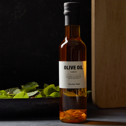 Olive oil Garlic, Nicolas Vah&eacute;