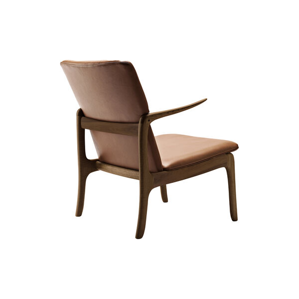 OW124 Beak Chair, oiled walnut/cognac OW124 Beak Chair, oiled walnut/cognac, Carl Hansen & Søn