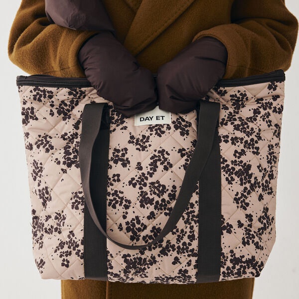 Day Gweneth RE-Q Buca Bag M, brush beige Day Gweneth RE-Q Buca Bag M, brush beige, DAY ET