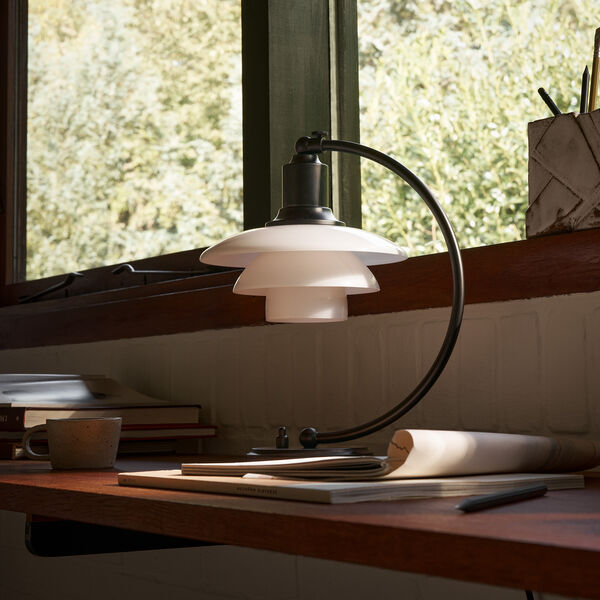 PH 2/2 Luna Table Lamp Special Edition, matt black/opal, Louis Poulsen