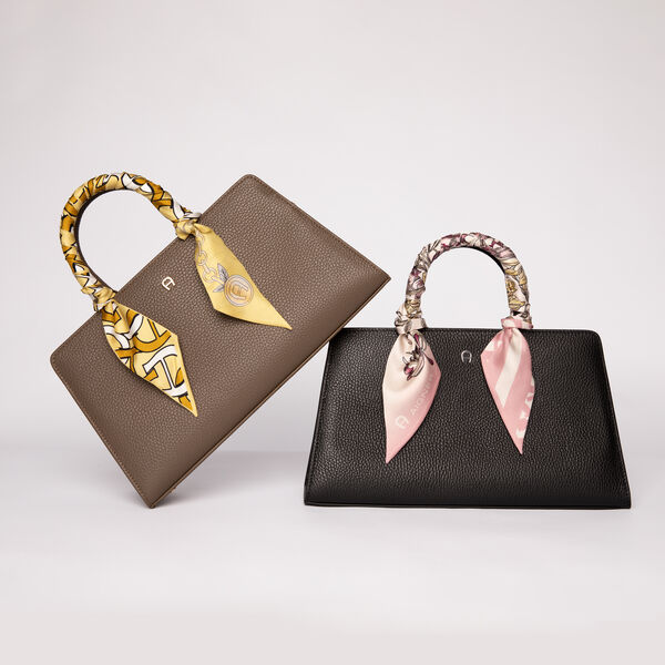 Cybill Handbag Stretch M, black Cybill Handbag Stretch M, black, Aigner