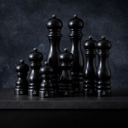 Paris uS Salt Mill 18 cm, black satin, Peugeot