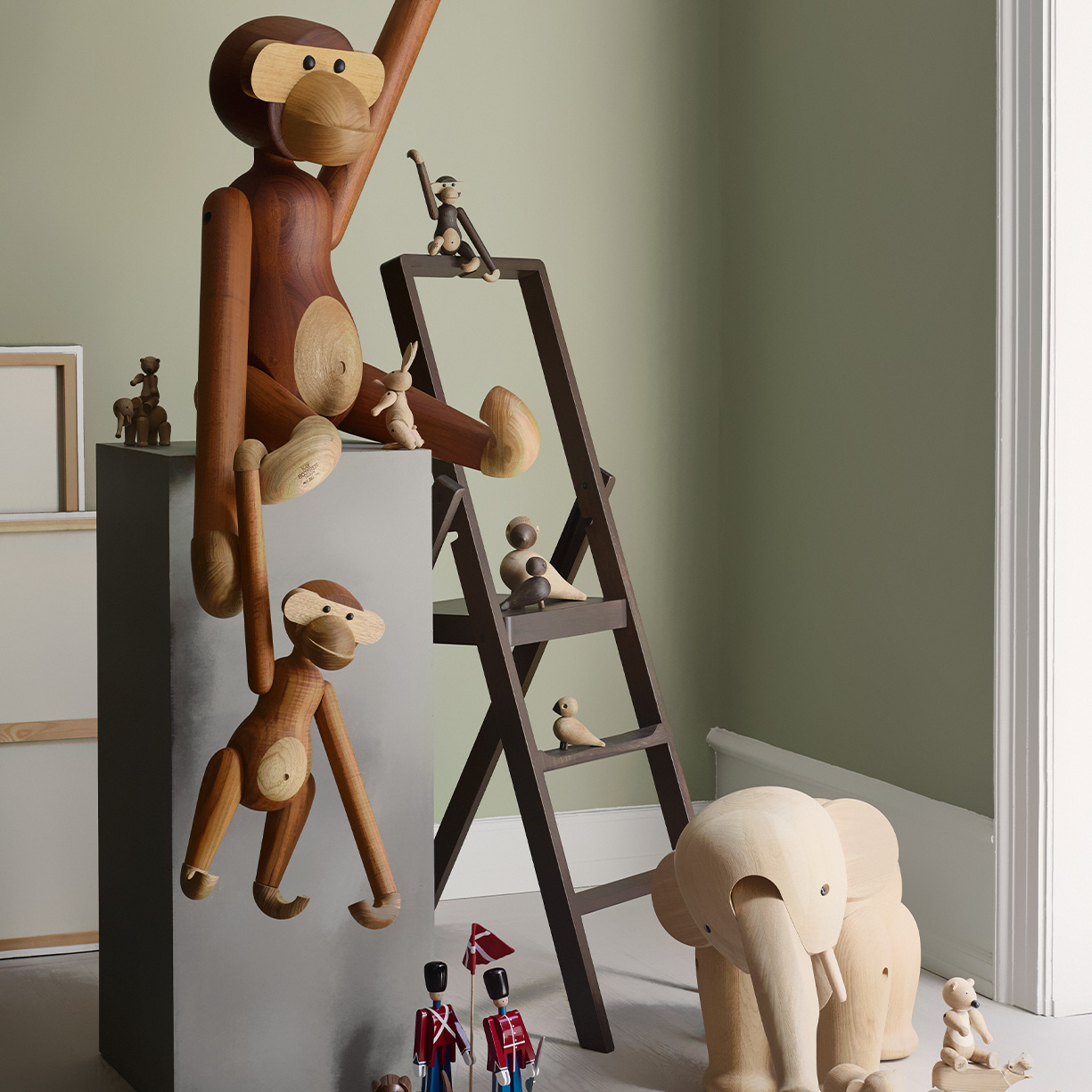Monkey Keychain, gold